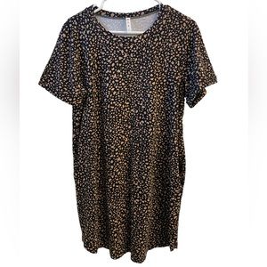 Women’s mts Black and Brown Shift Dress with two pockets Size Large